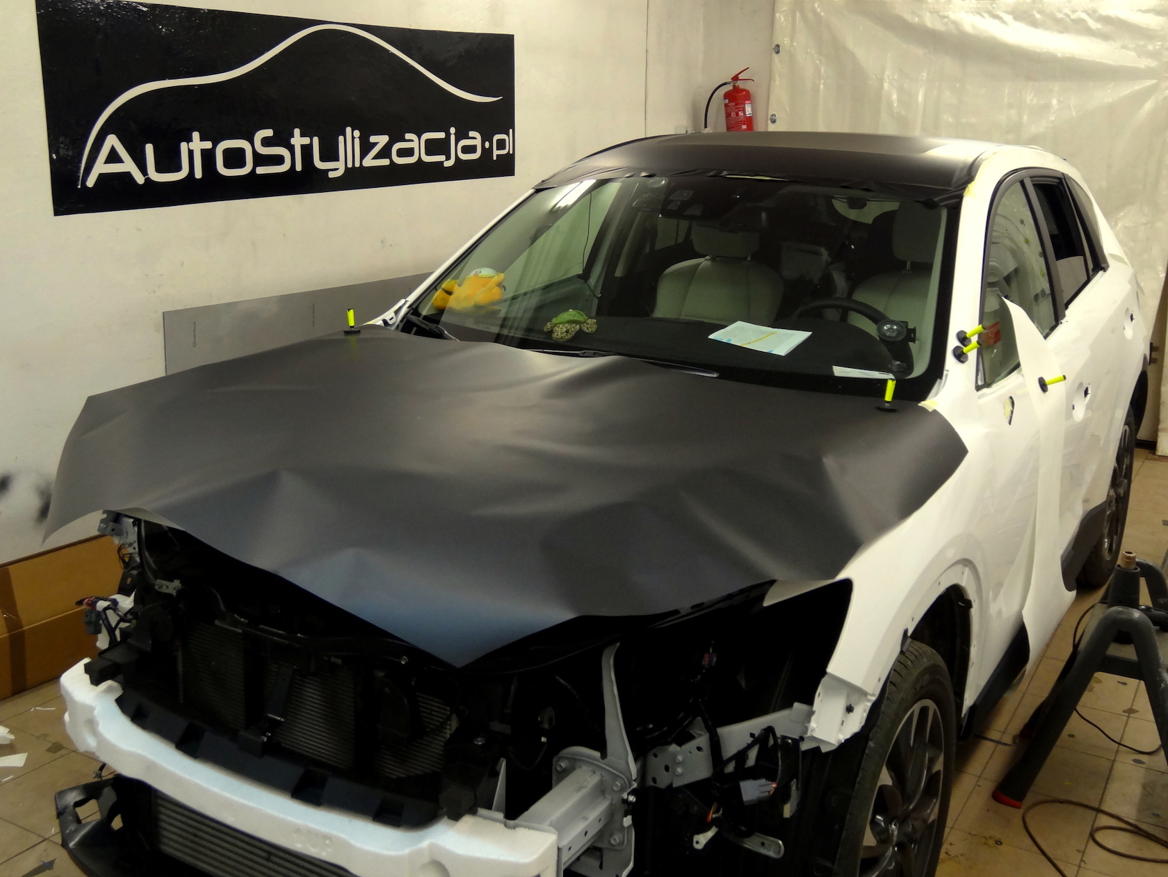 Wrapping Car MAZDA CX5 Black Matte Shield