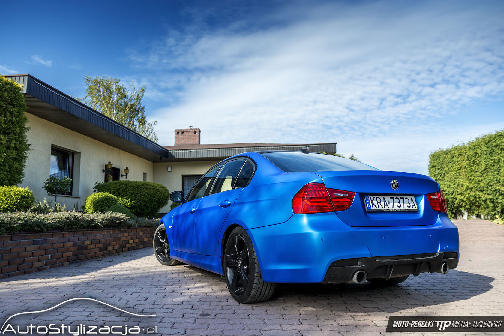 Oklejanie BMW 3 E90 Folią Niebieski Mat Metalik